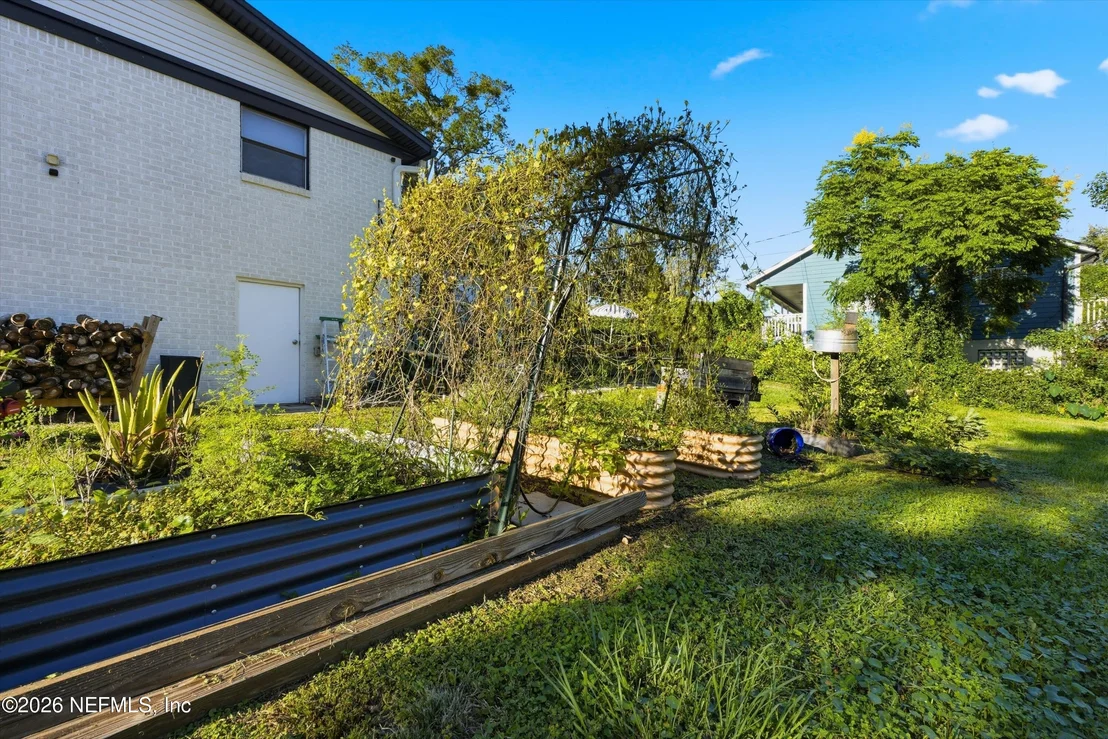 Photo of 2432 CEDAR SHORES Circle