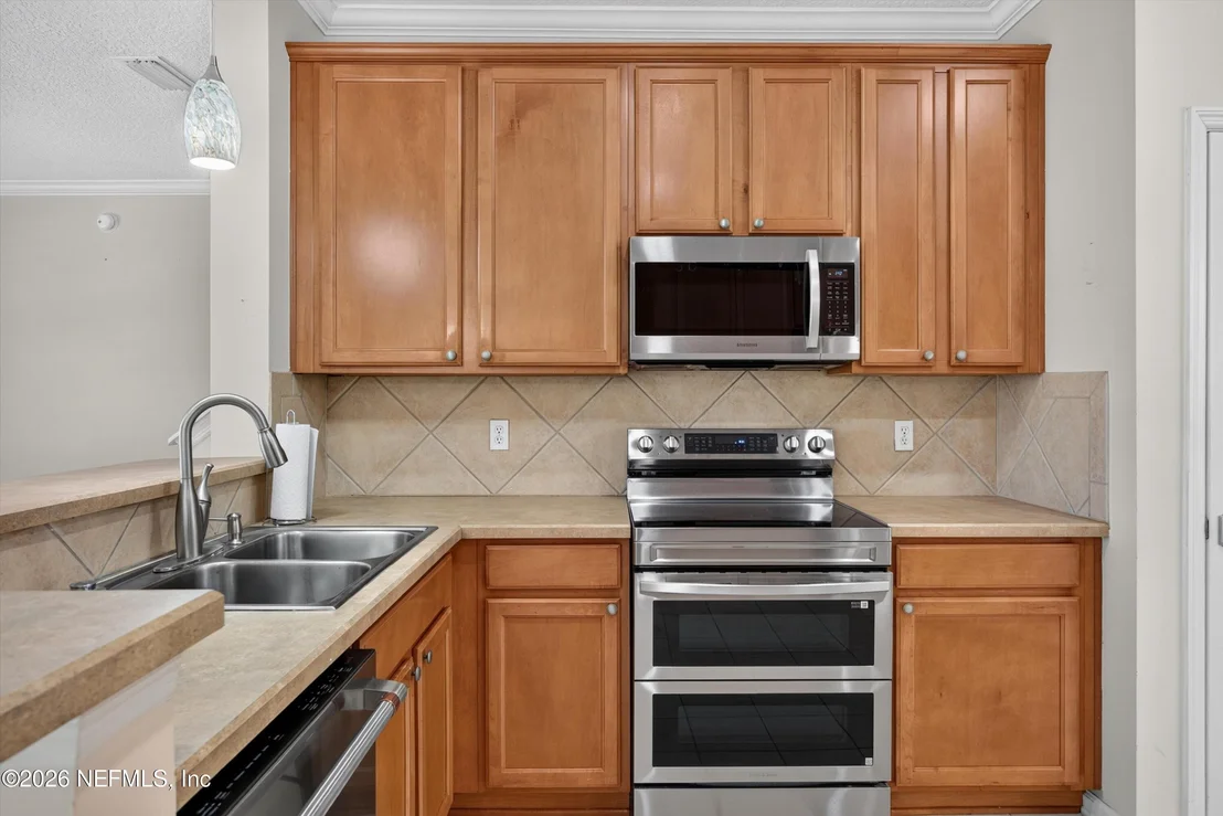 Photo of 1493 GREYFIELD Drive