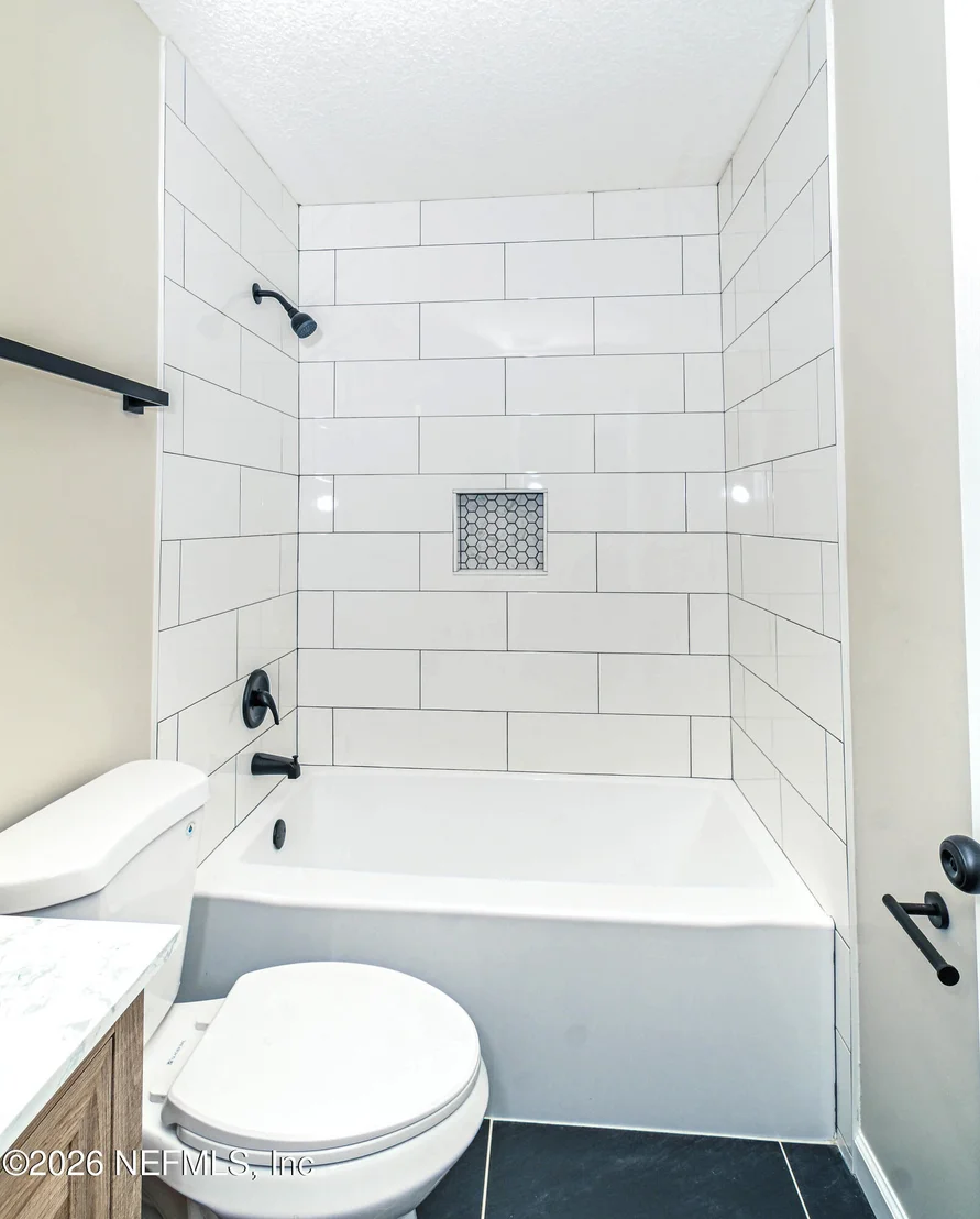 Photo of 6435 RIVER Circle