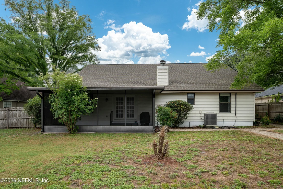 Photo of 2428 STONEBRIDGE Drive
