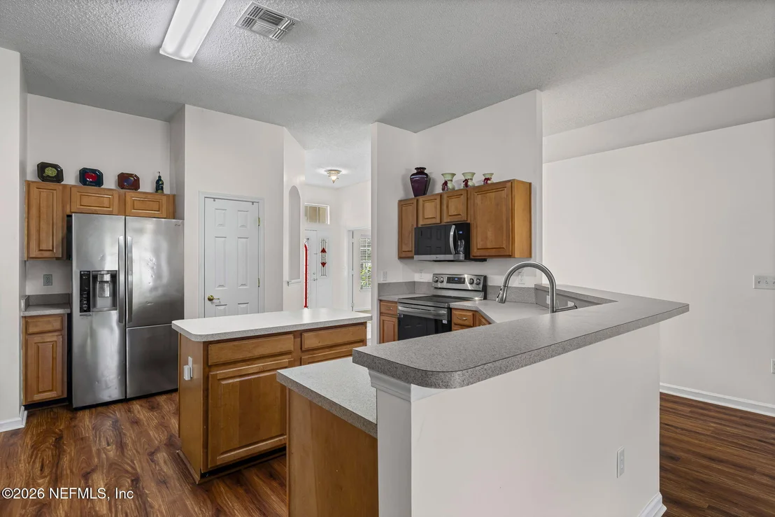 Photo of 9435 PROSPERITY LAKE Drive
