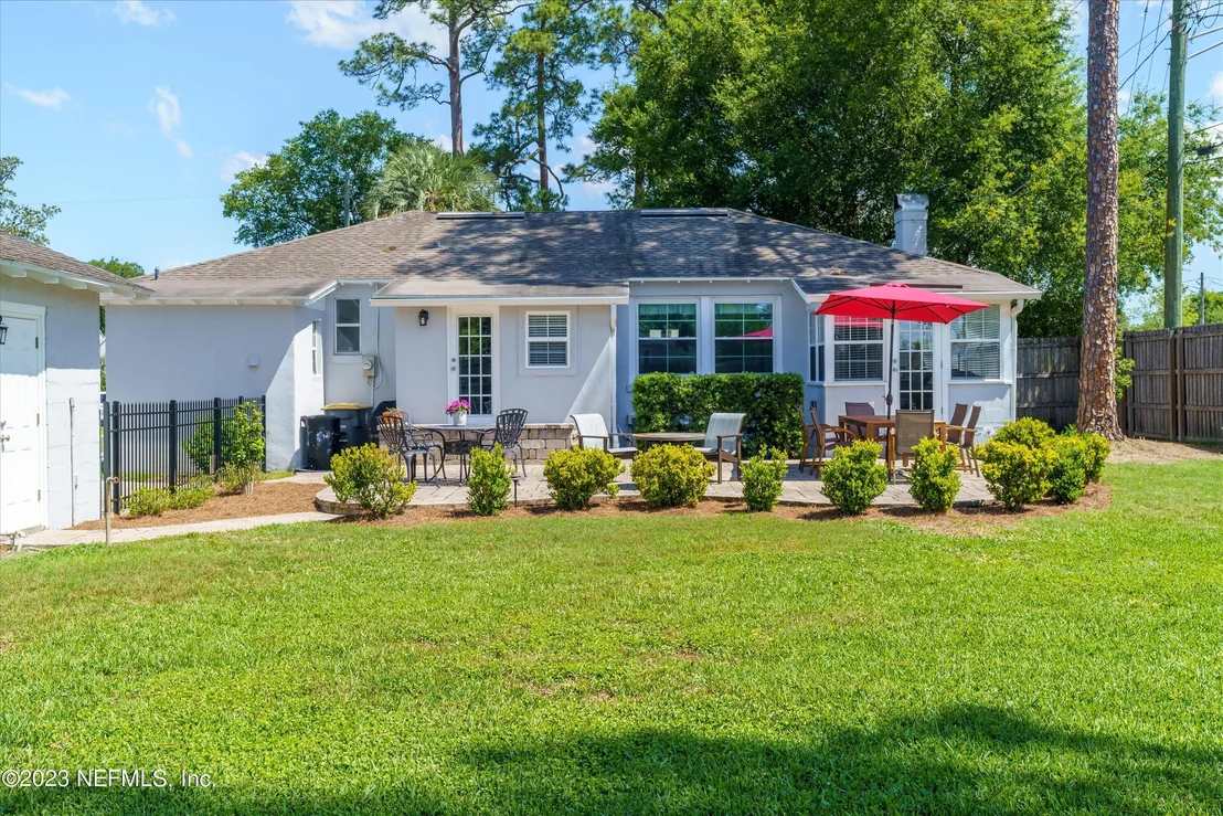 Photo of 1434 PINETREE Road