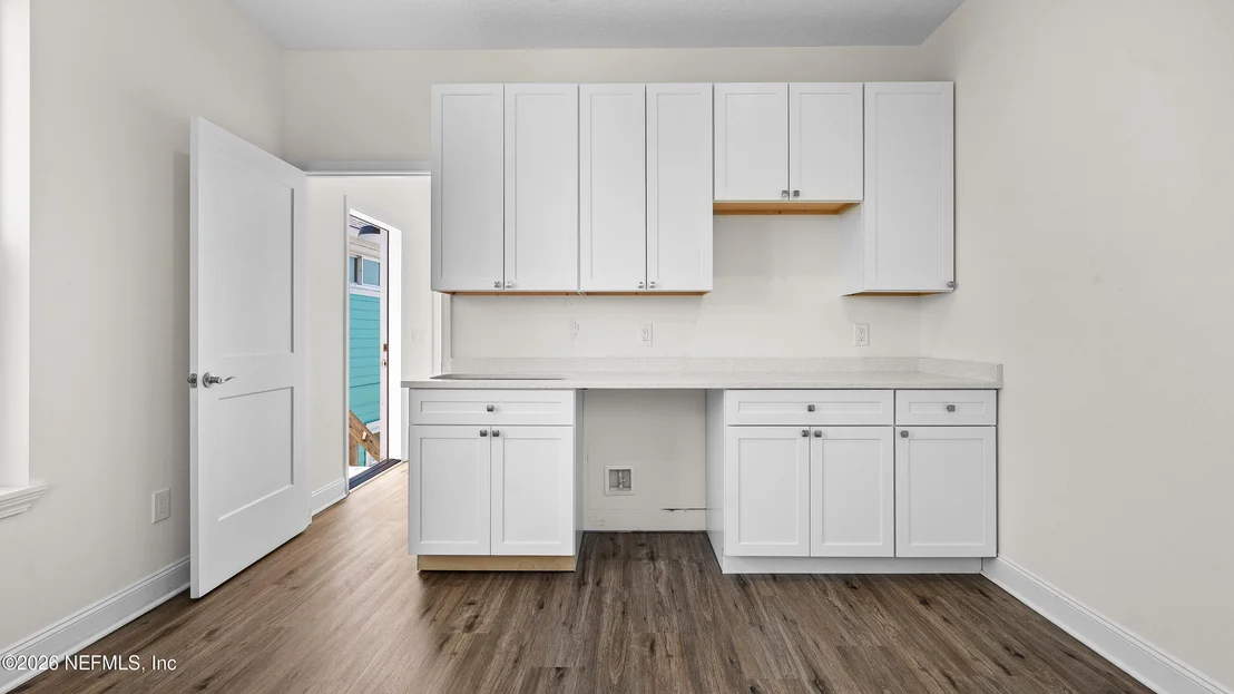 Photo of 80 SEASIDE CAPERS Road
