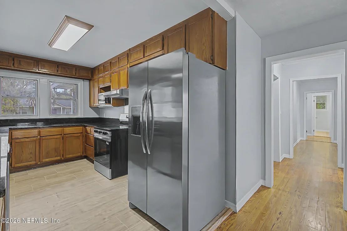 Photo of 330 S 4TH Street