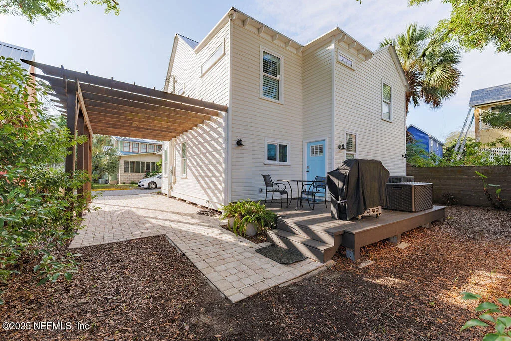 Photo of 88 LINCOLN Street