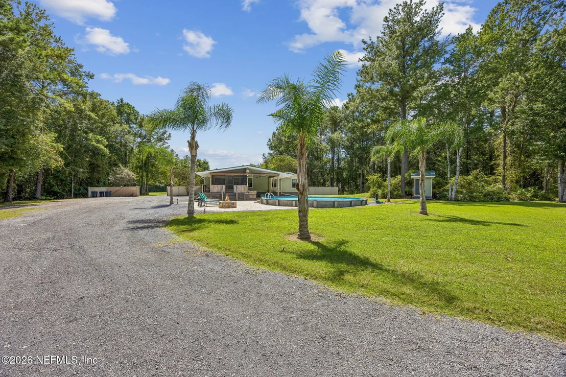 Photo of 35487 QUAIL Road N