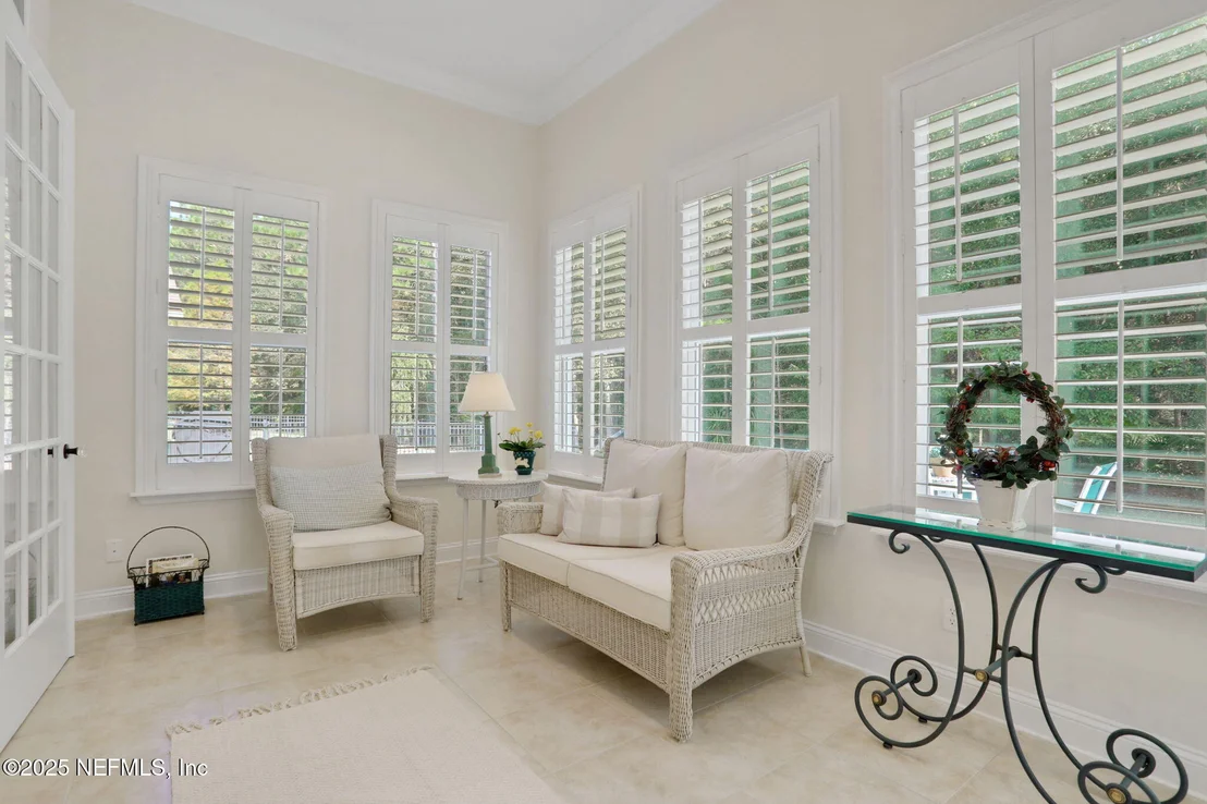 Photo of 1624 SUGAR LOAF Lane
