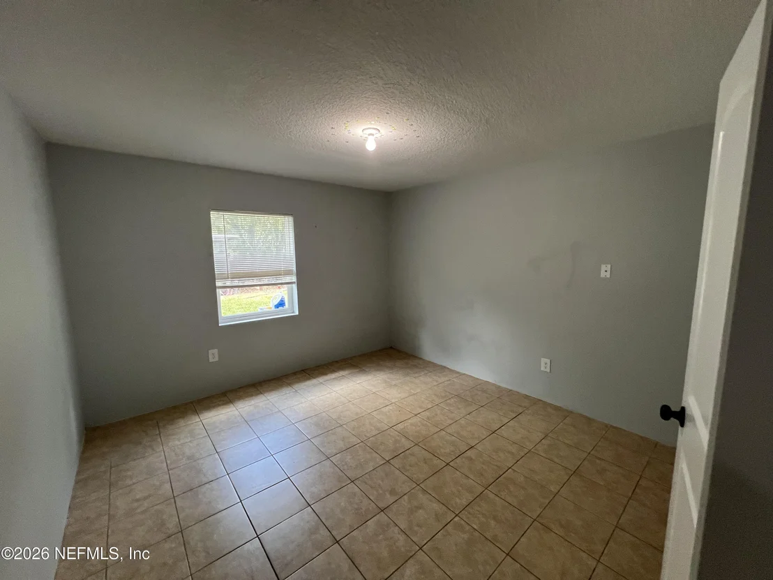 Photo of 468 TAYLOR Avenue