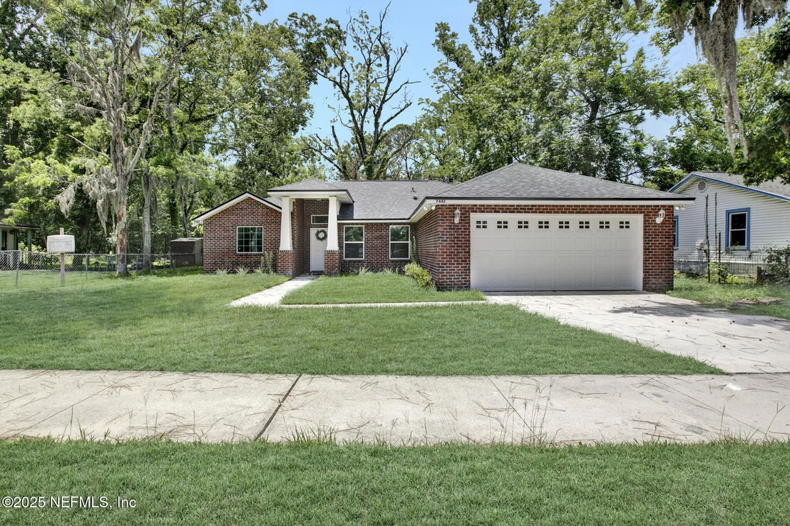 Photo of 7442 RICHARDSON Road