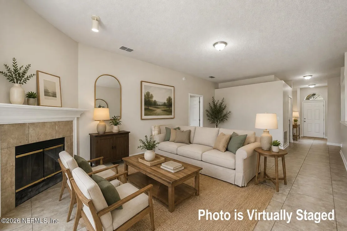 Photo of 476 HILLSIDE Drive