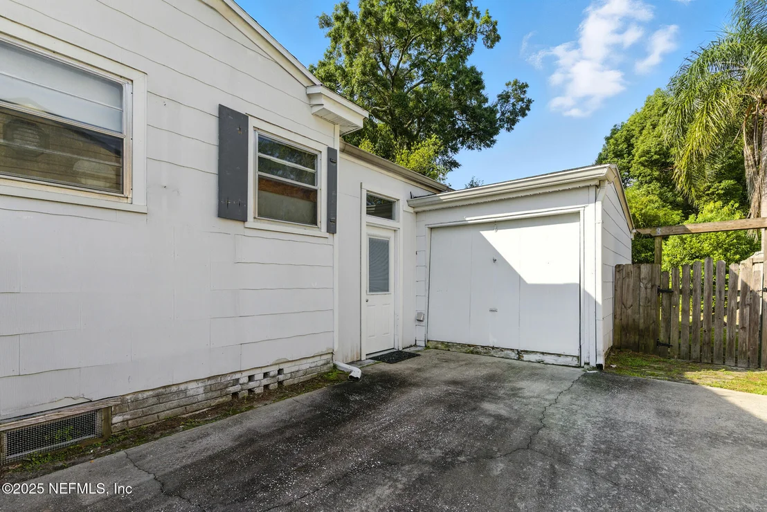 Photo of 1518 PARRISH Place