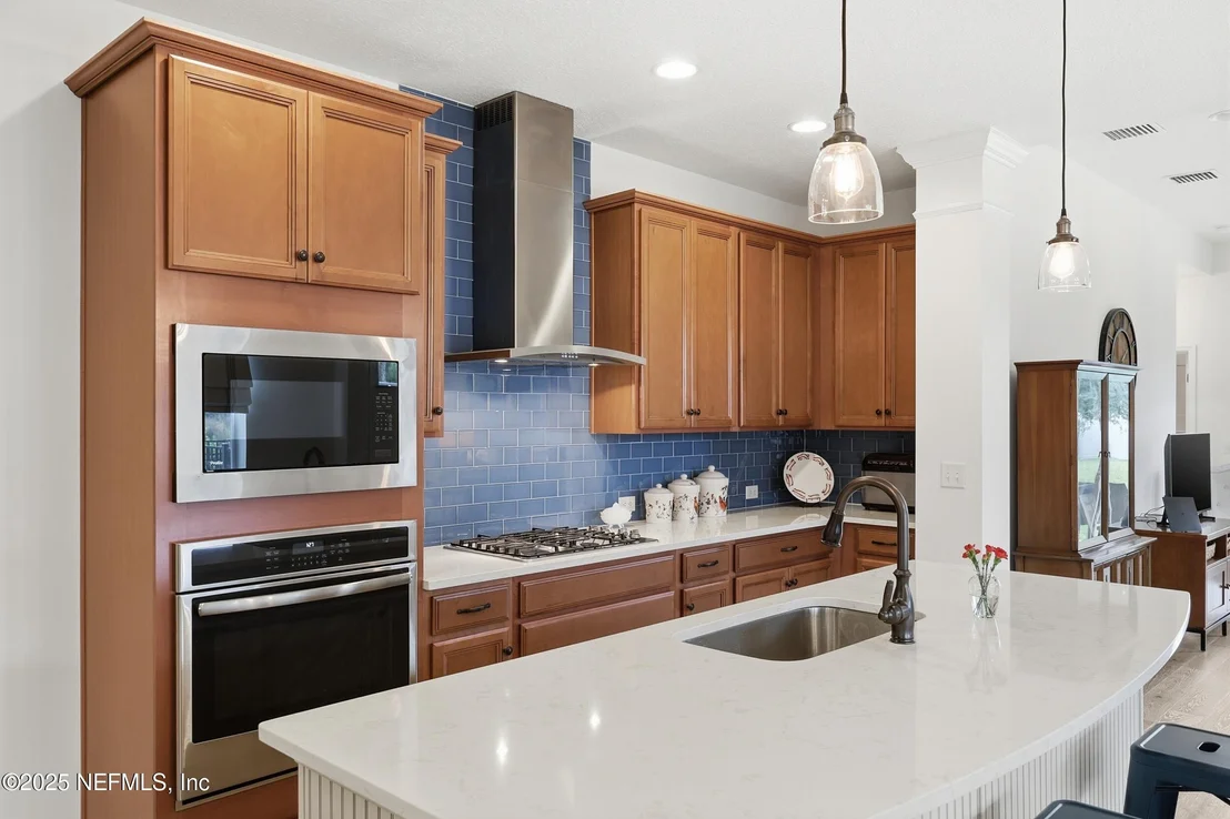 Photo of 22 MOSAIC PARK Avenue