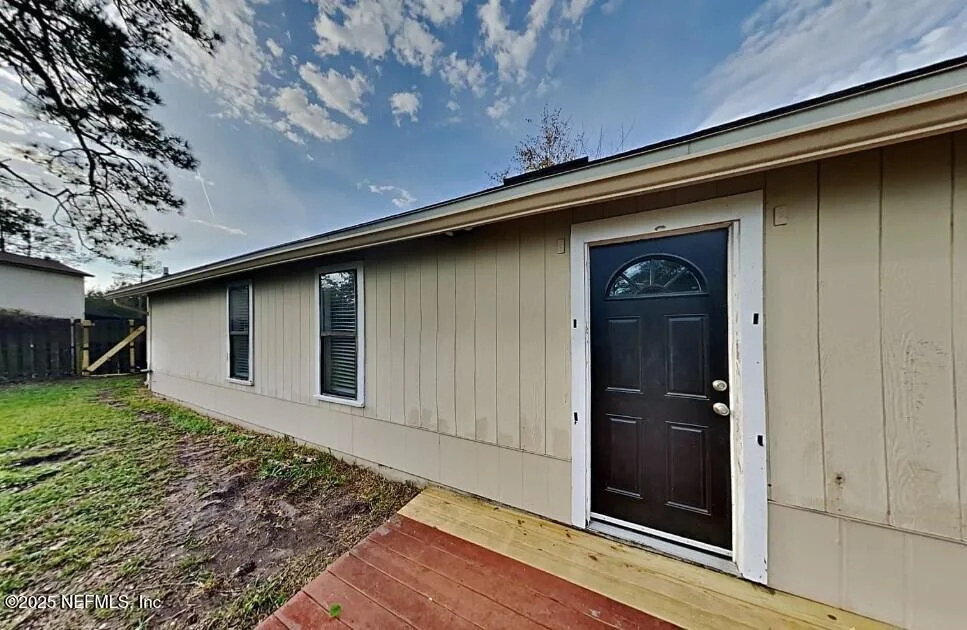 Photo of 71 NAUGATUCK Drive