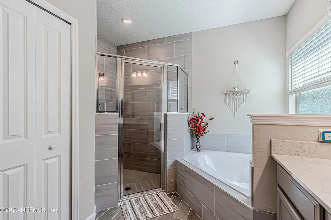 Photo of 9627 LOVAGE Lane