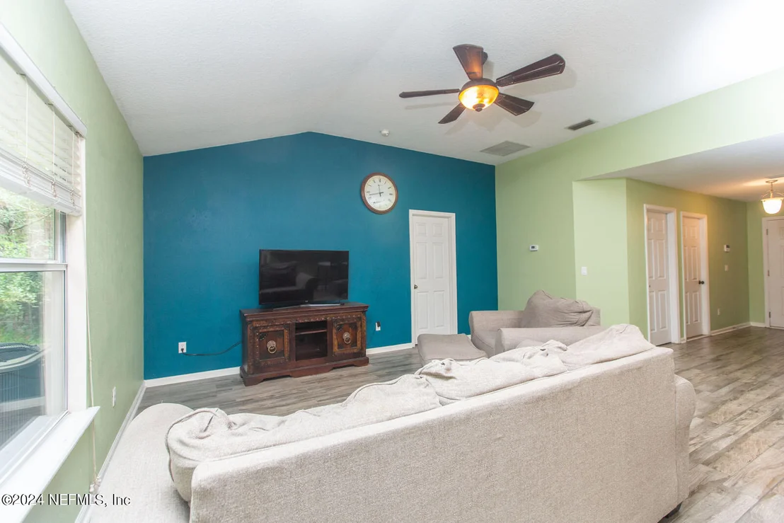 Photo of 1740 FERNCREEK Drive