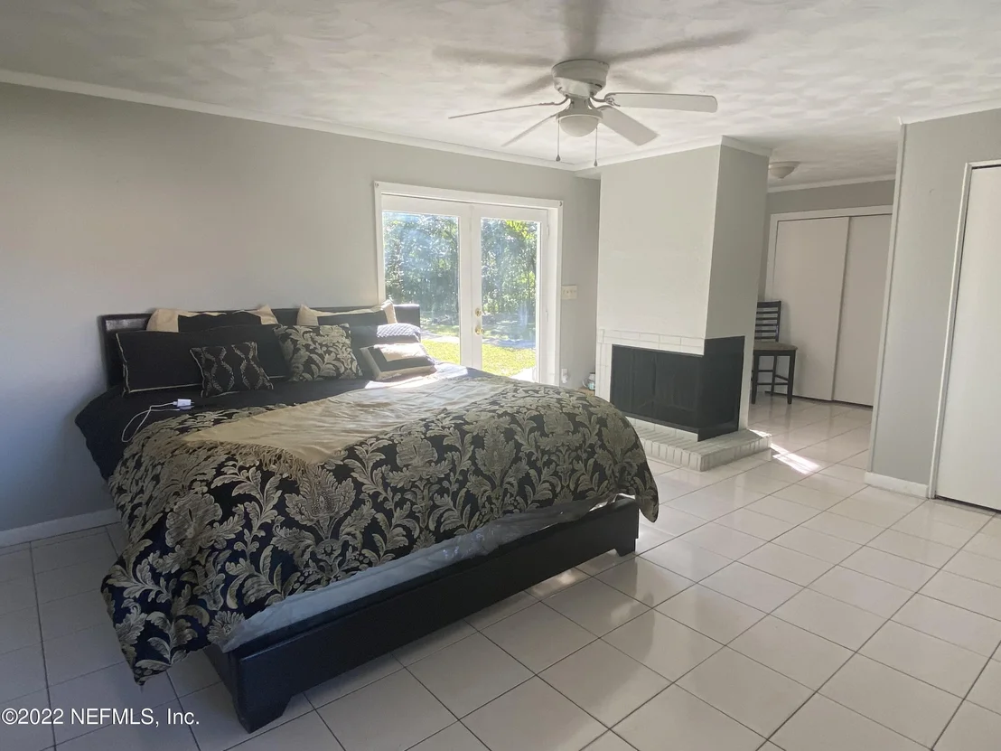 Photo of 308 LINDEN Lane