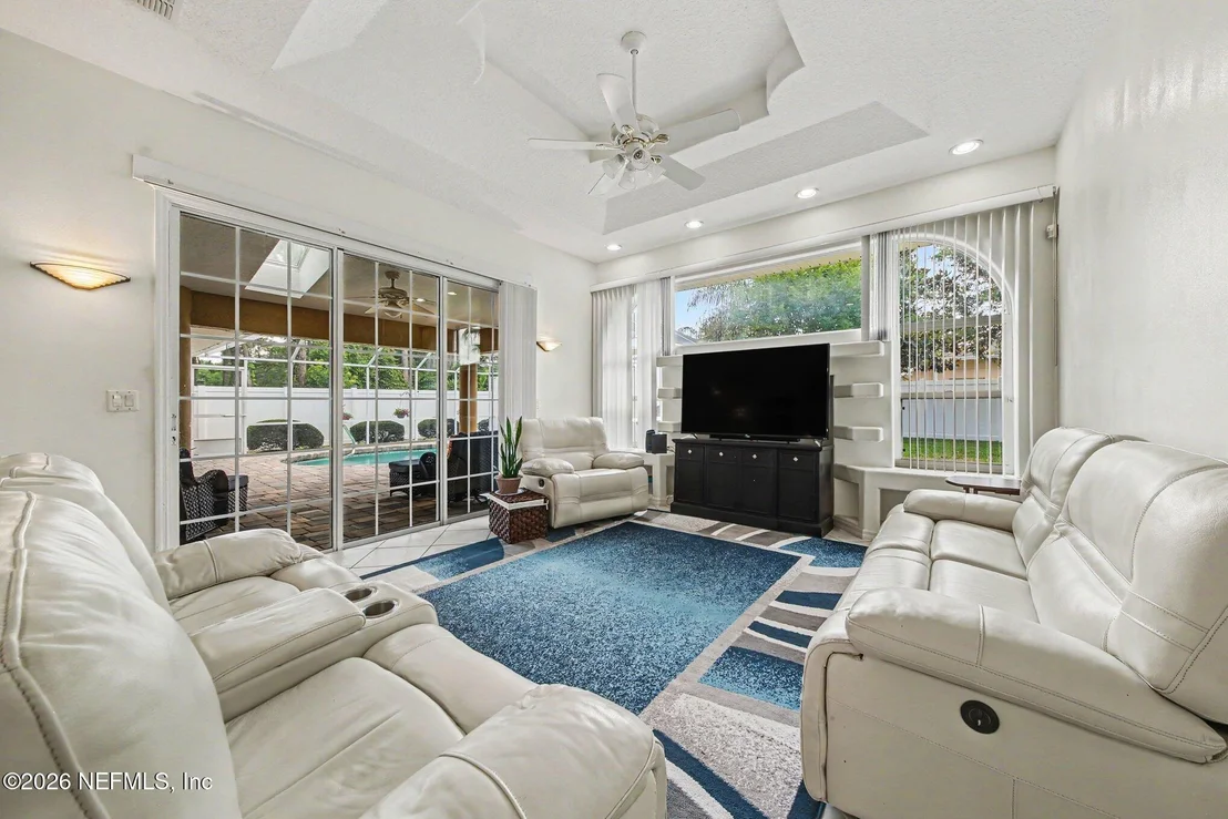 Photo of 7 EDWARD Drive