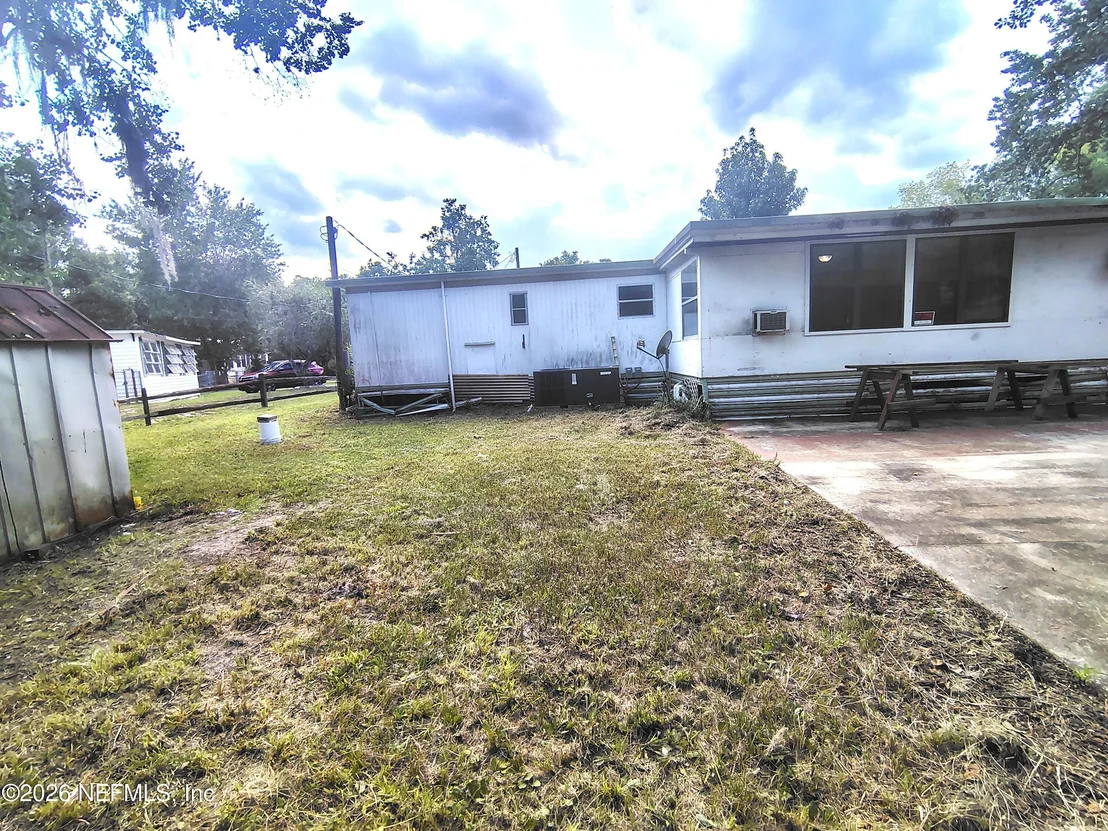 Photo of 117 BREEZEWOOD Circle