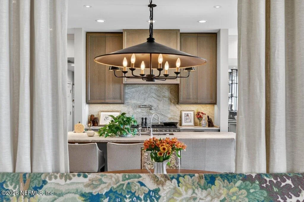 Photo of 4626 RIVER POINT Road W