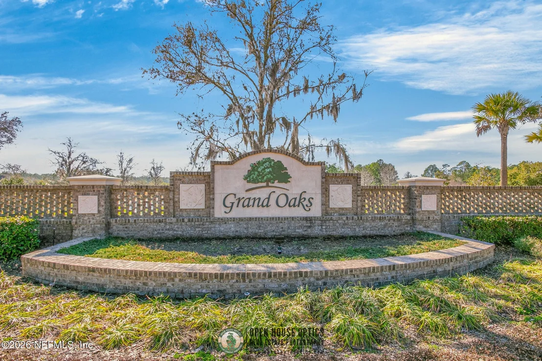 Photo of 698 NATURELAND Circle