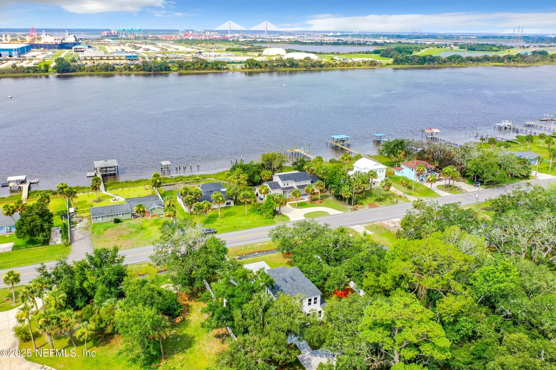 Photo of 5765 HECKSCHER Drive
