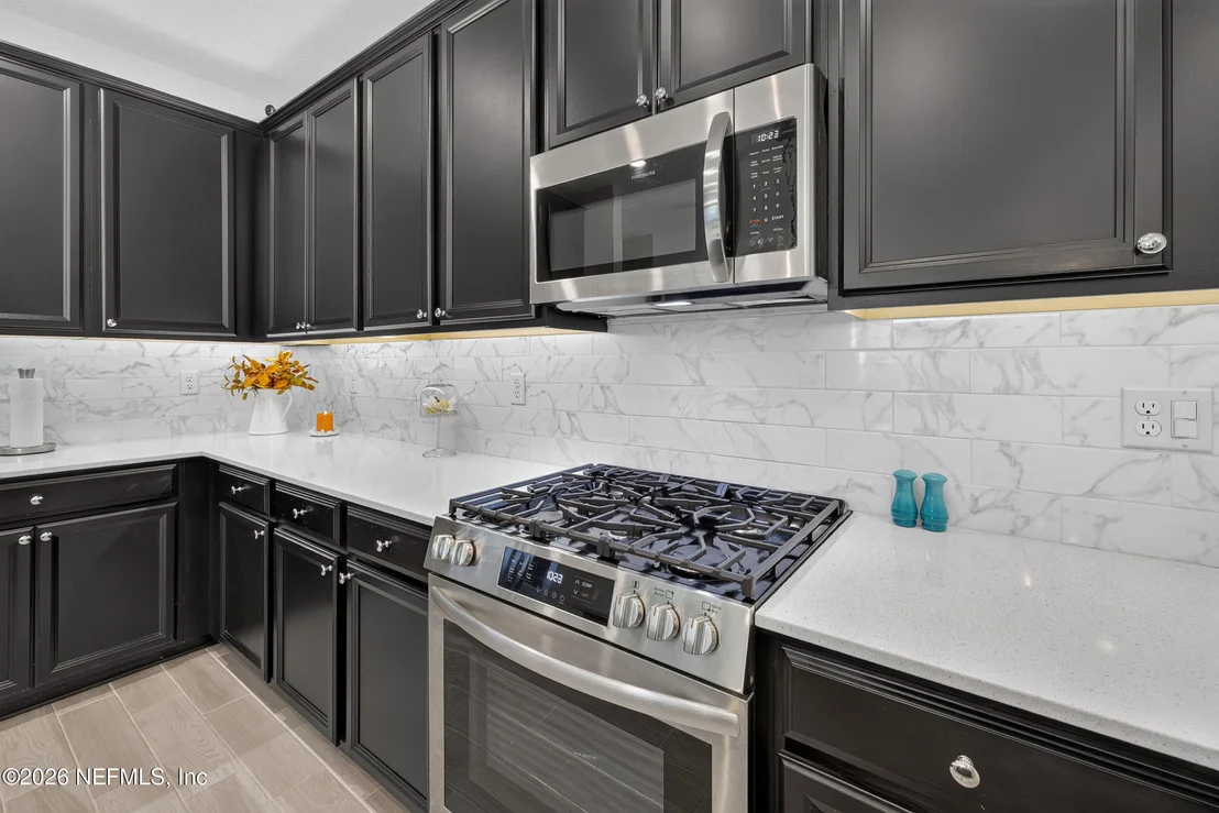 Photo of 75511 PONDSIDE Lane