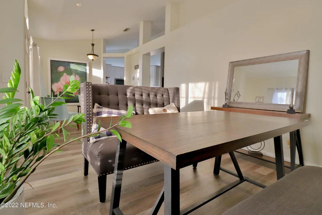 Photo of 11083 RIDGE POINT Drive