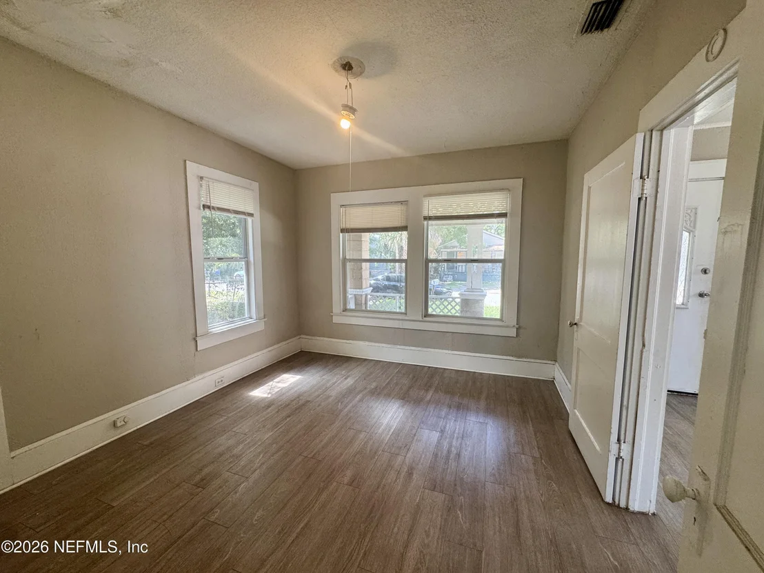 Photo of 2972 DIGNAN Street