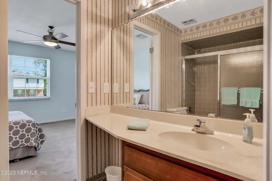 Photo of 1036 GLEN ECHO Road
