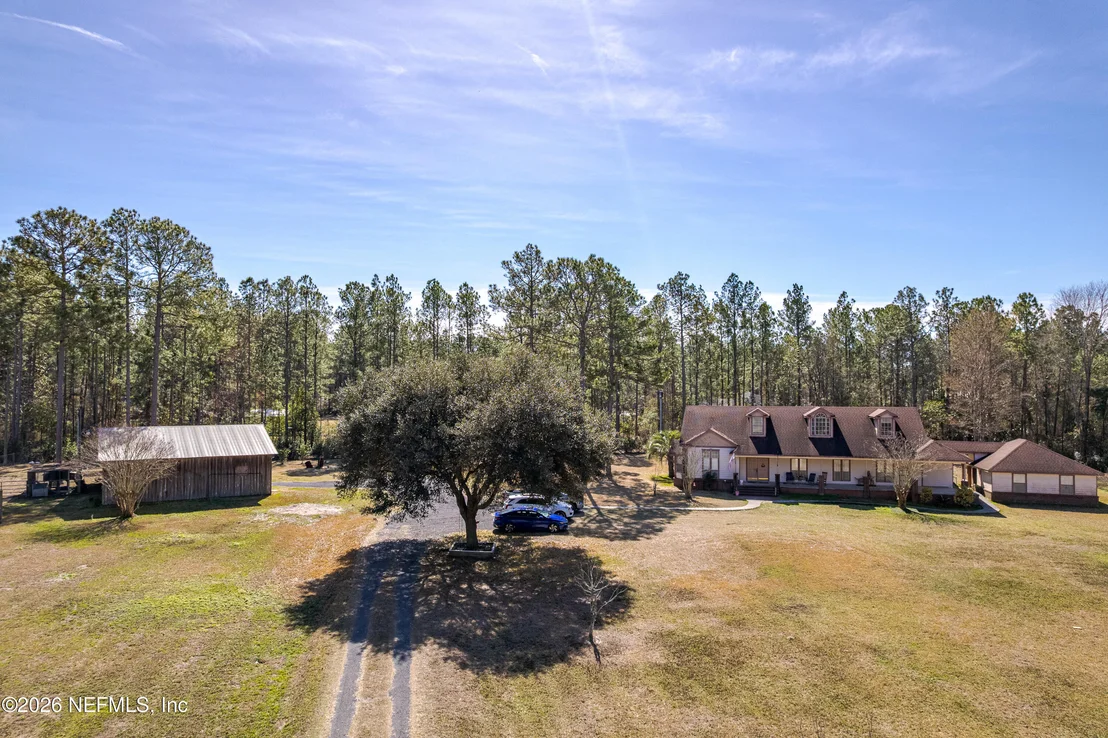 Photo of 8404 NESBITT Road