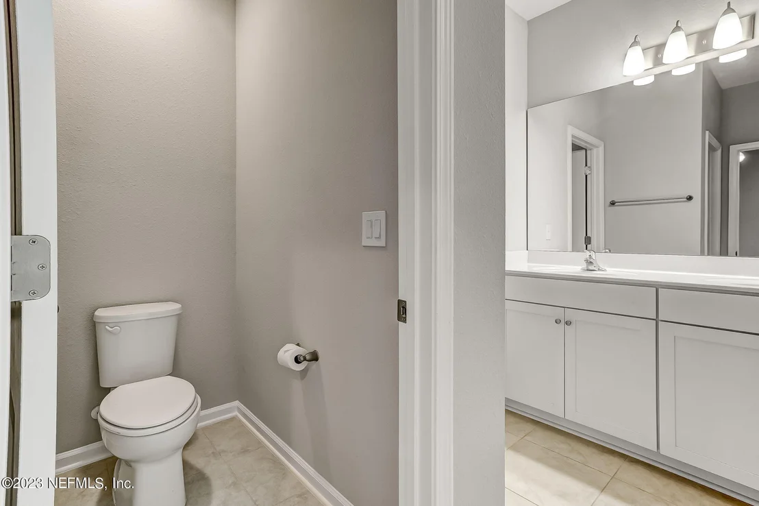 Photo of 152 WINDERMERE Way