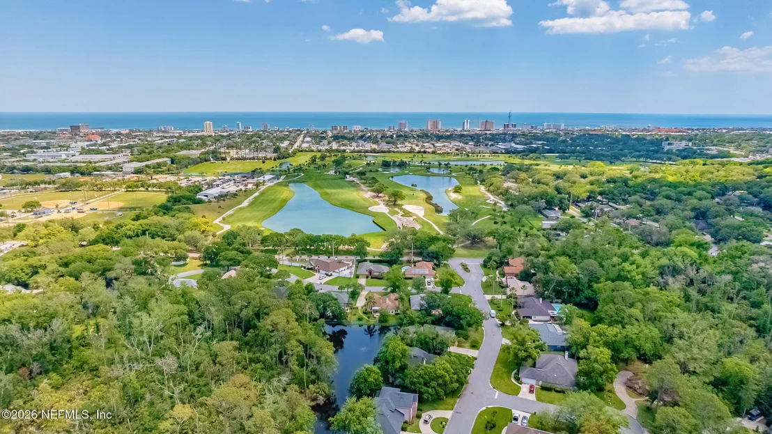 Photo of 747 MARSHVIEW Drive
