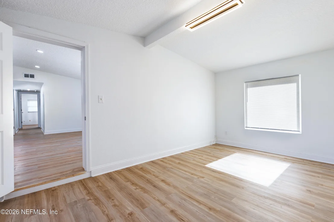 Photo of 203 RIO Road