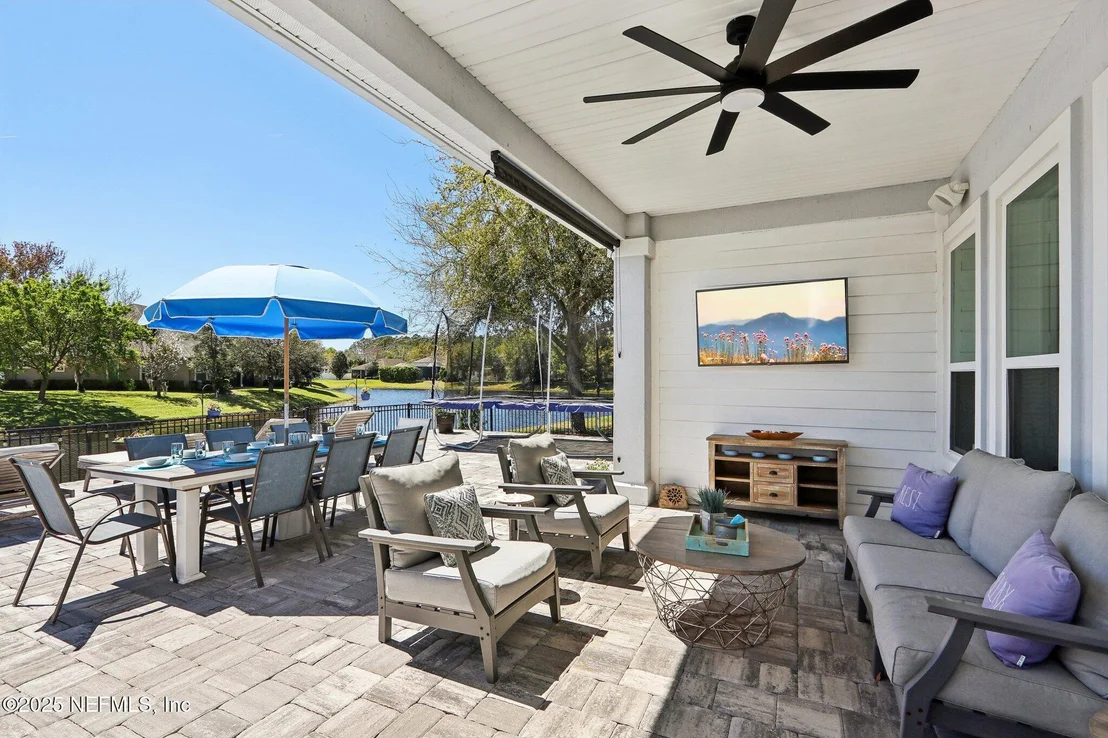 Photo of 212 CORNWALL Drive