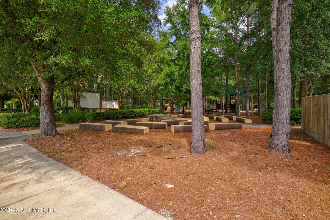 Photo of 708 FLOWERS Street