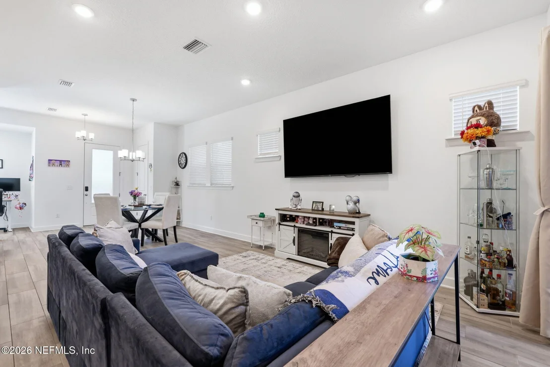 Photo of 11015 COSMIC Way