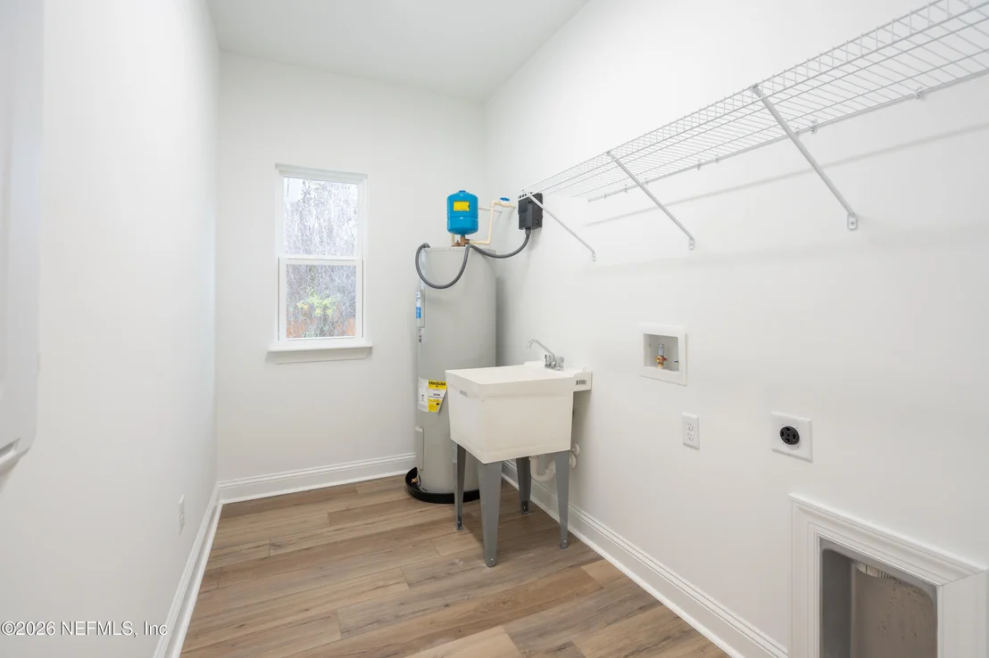 Photo of 108 ASPEN Road