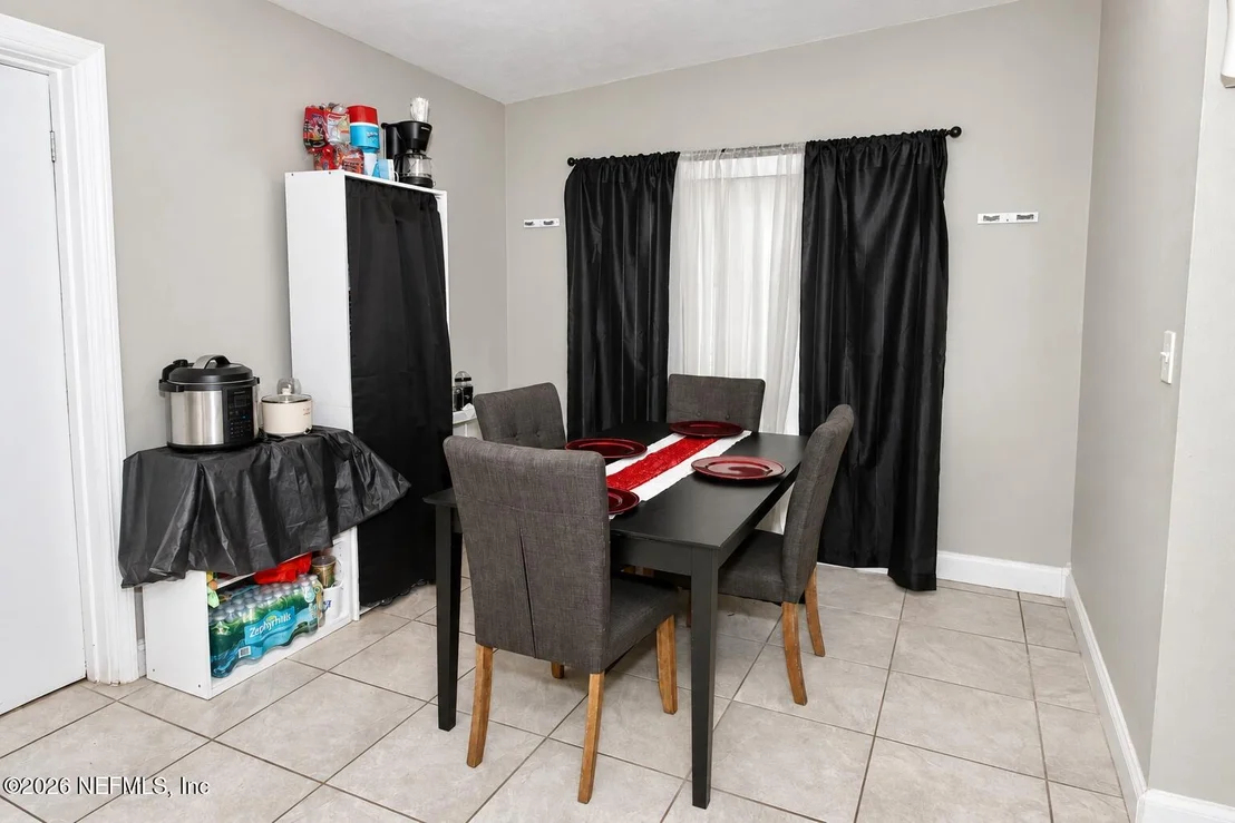 Photo of 6116 PERRINE Drive