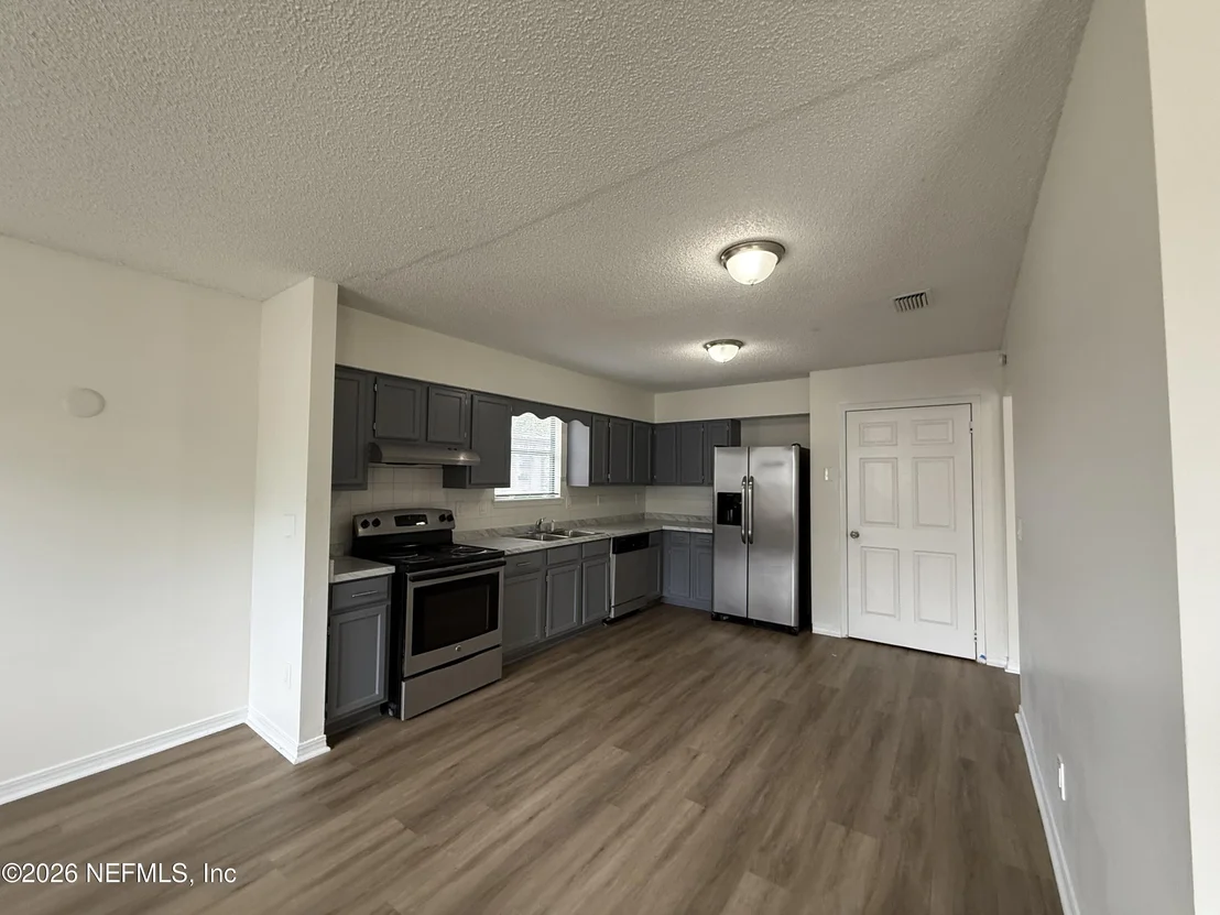 Photo of 8215 SAILMAKER Lane