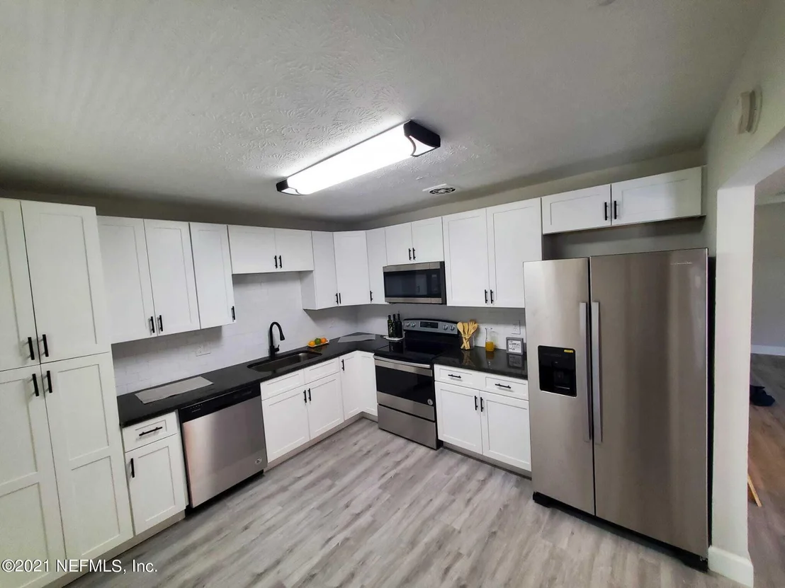 Photo of 9568 NORFOLK Boulevard