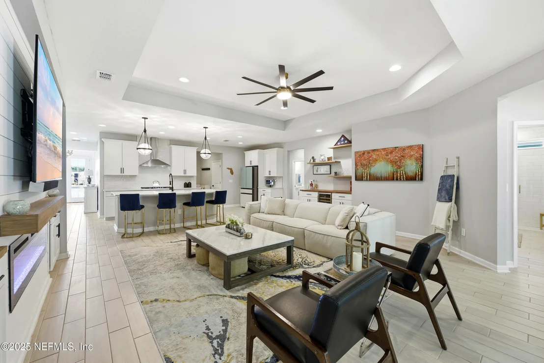 Photo of 49 GOLDEN FERN Drive