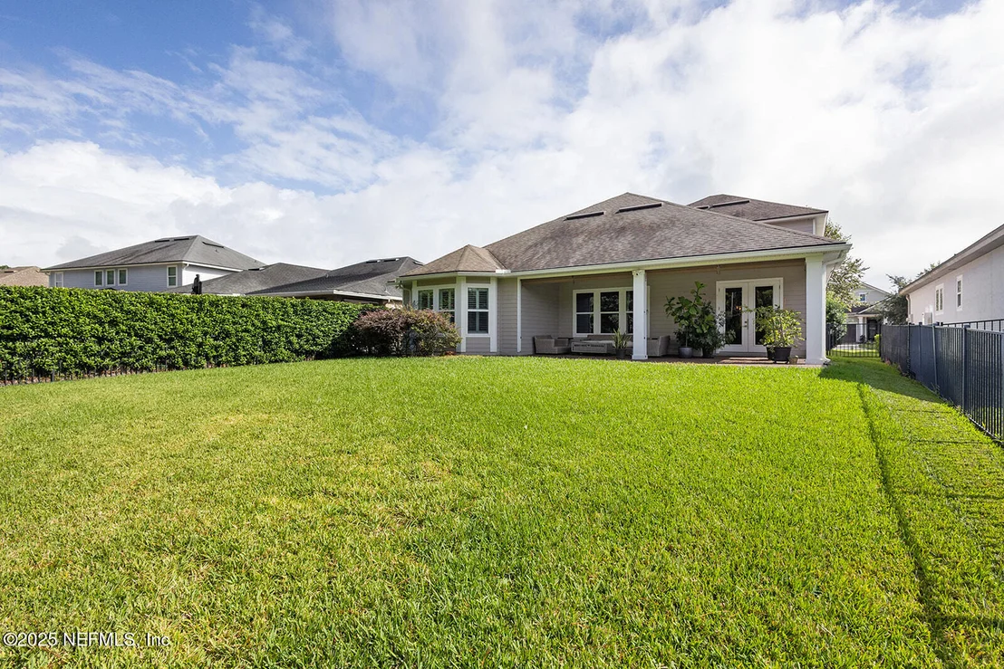 Photo of 3800 CROSSVIEW Drive