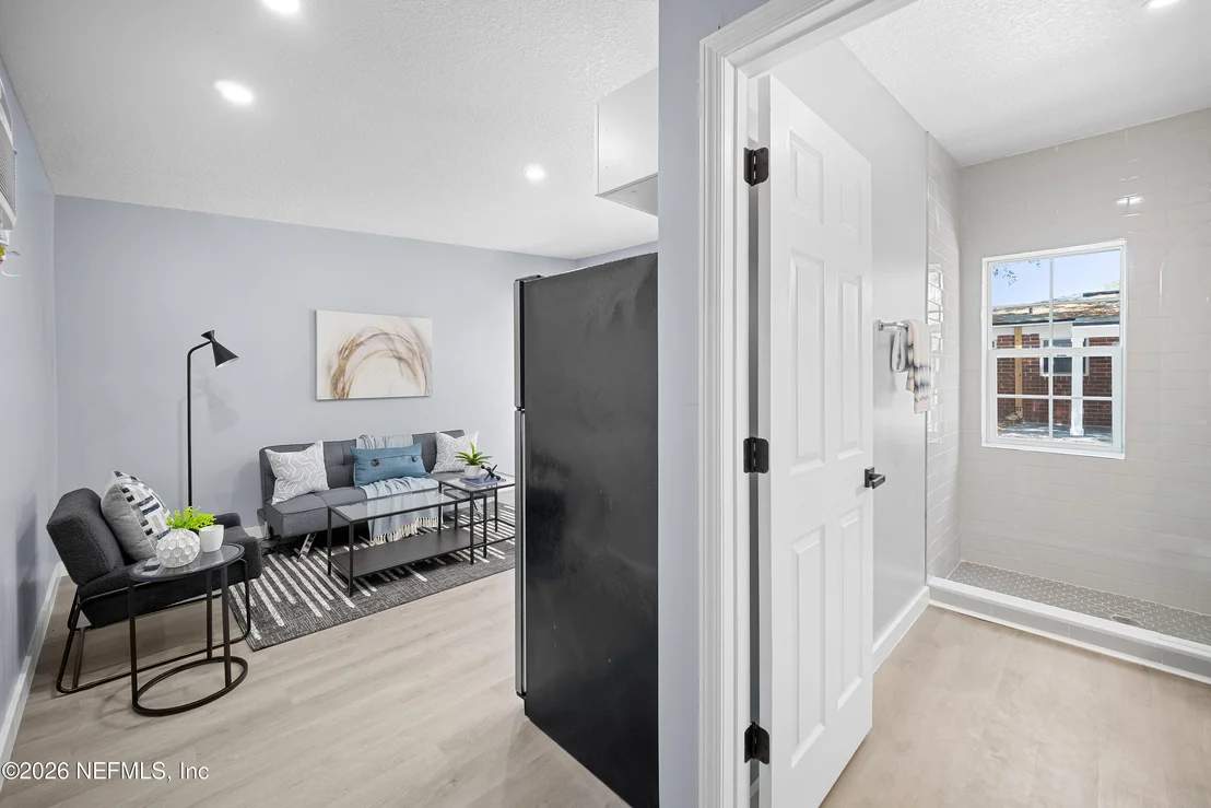 Photo of 3544 COLLEGE Place