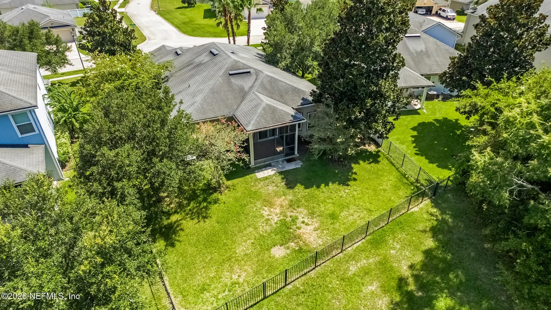 Photo of 285 W ADELAIDE Drive