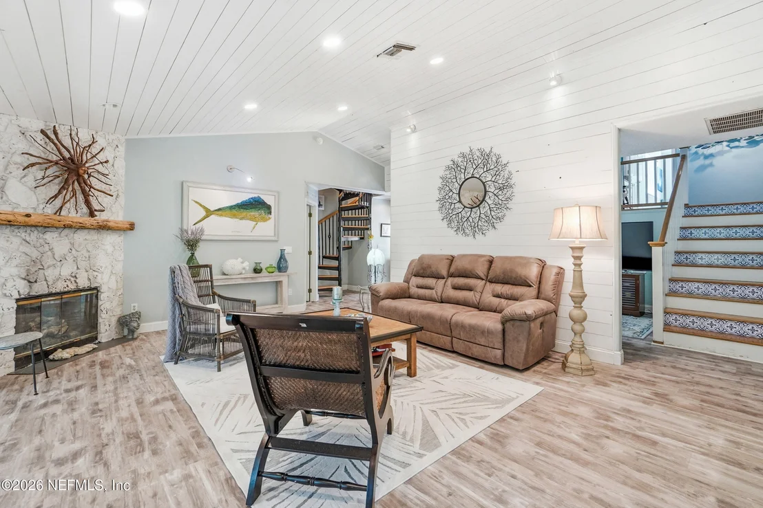 Photo of 136 TURTLE BAY Lane