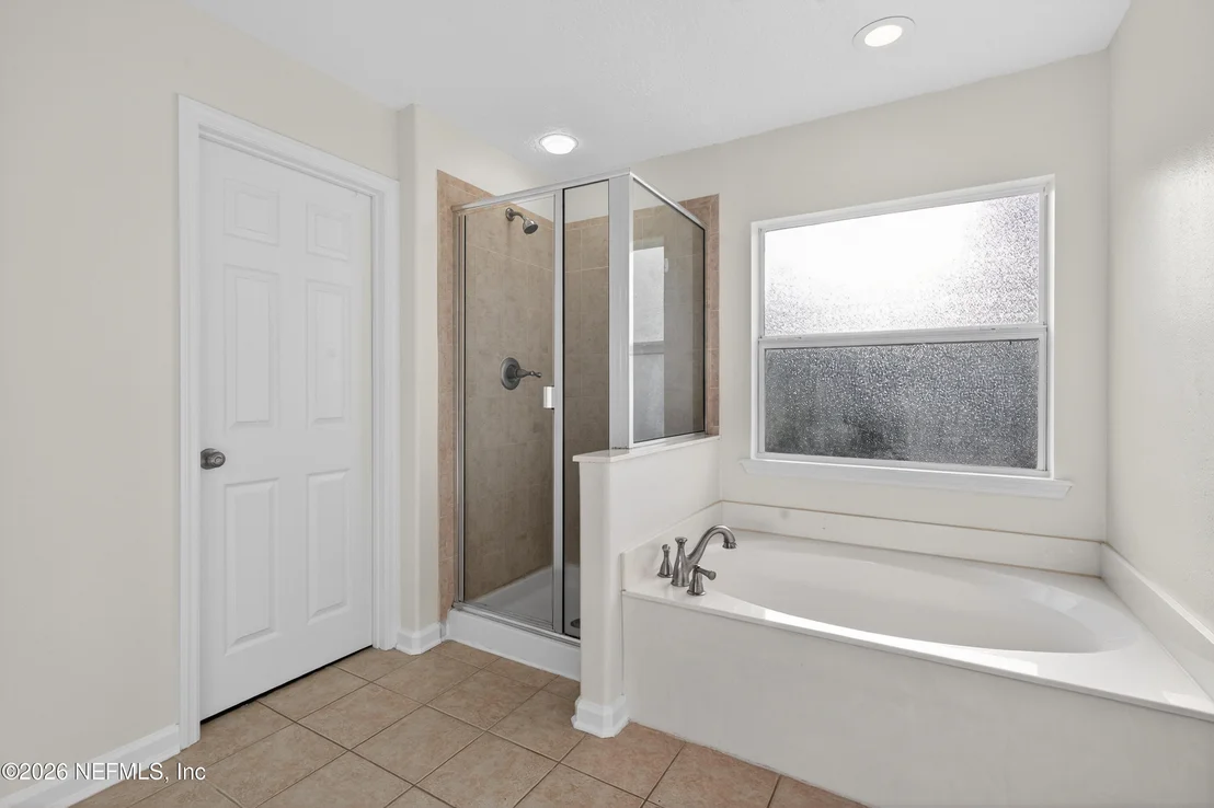 Photo of 2425 ADAMS LAKE Boulevard