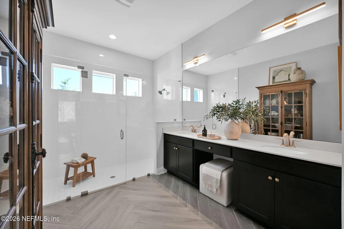 Photo of 238 COURTNEY CHASE Drive