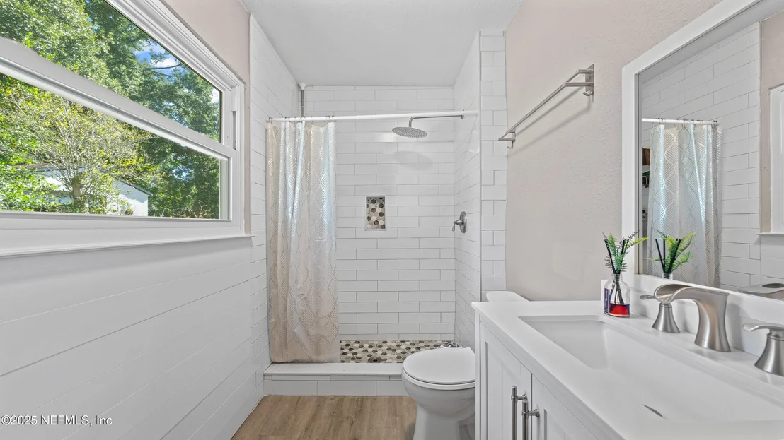 Photo of 1425 DOMAS Drive