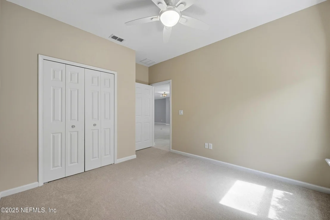 Photo of 96072 BREEZEWAY Court