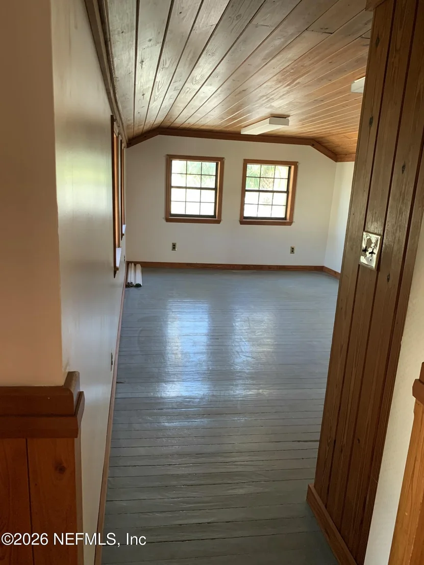 Photo of 120 BEACH Avenue